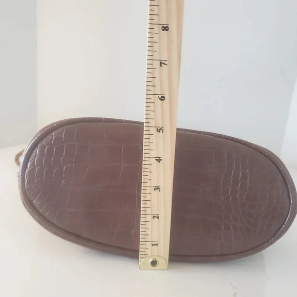 Studio 33 Looking Snatched  Brown Croc Embossed Bucket Bag. - Picture 7 of 9